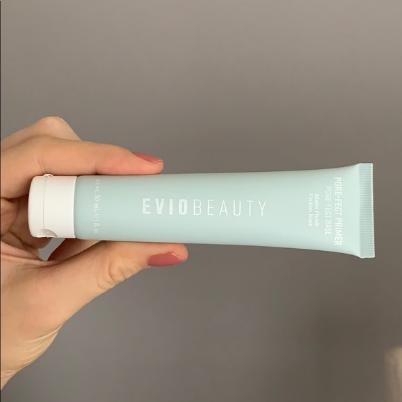 Evio Beauty Pore-fect Matte Primer - Picture 1 of 3